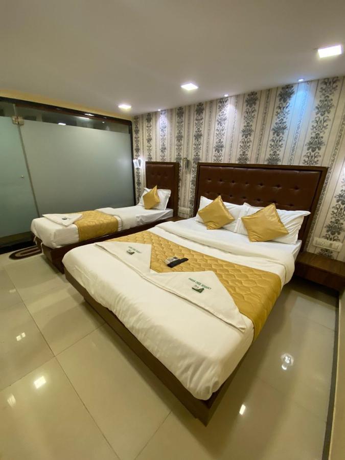 Garden Creek Residency - Near Mumbai Airport Andheri East Exterior foto