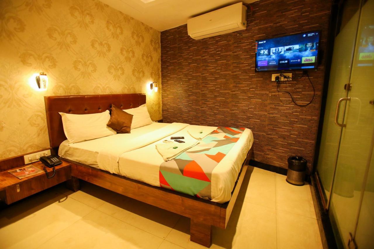 Garden Creek Residency - Near Mumbai Airport Andheri East Exterior foto