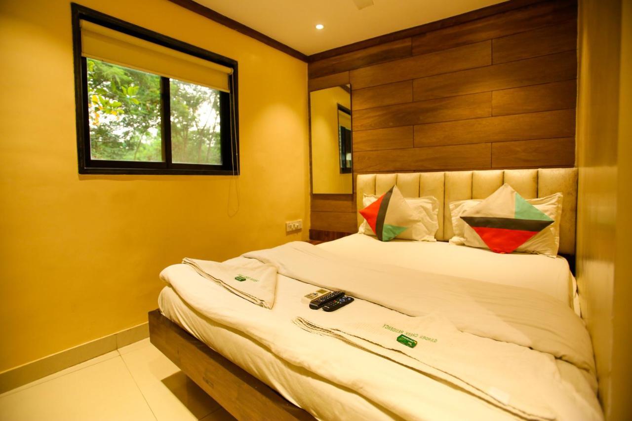 Garden Creek Residency - Near Mumbai Airport Andheri East Exterior foto