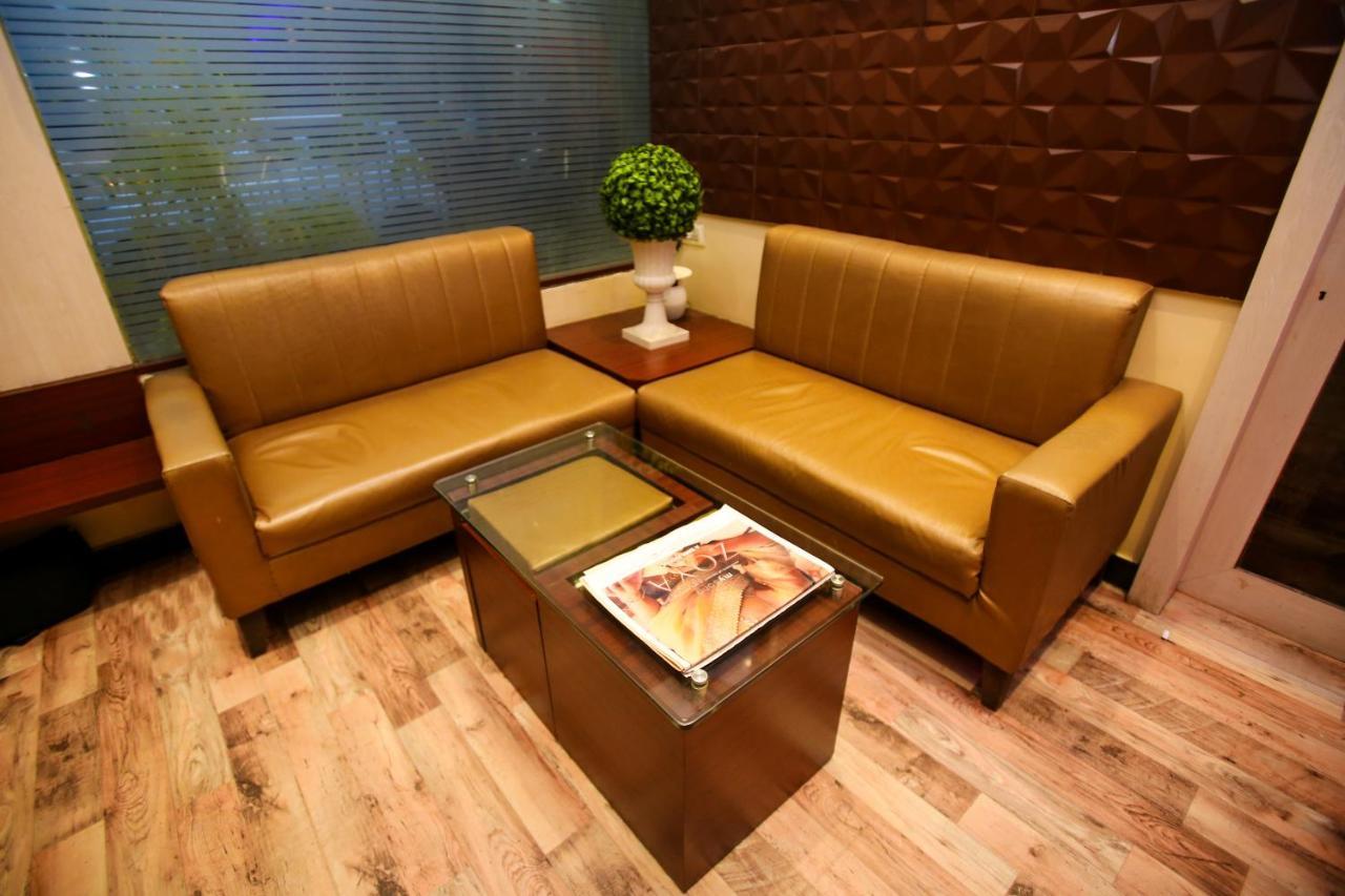 Garden Creek Residency - Near Mumbai Airport Andheri East Exterior foto