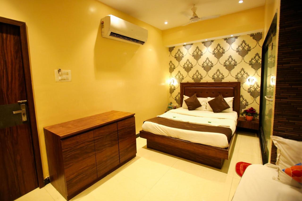Garden Creek Residency - Near Mumbai Airport Andheri East Exterior foto