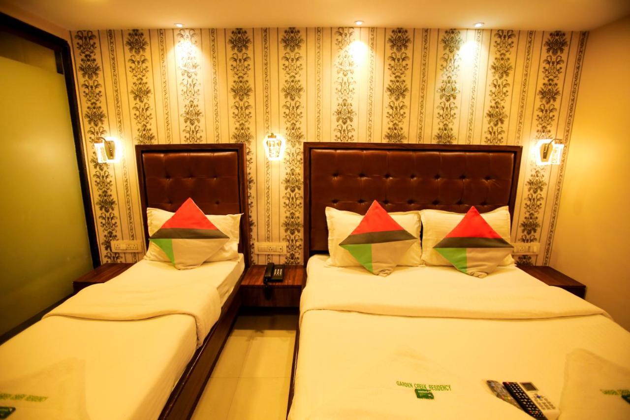 Garden Creek Residency - Near Mumbai Airport Andheri East Exterior foto